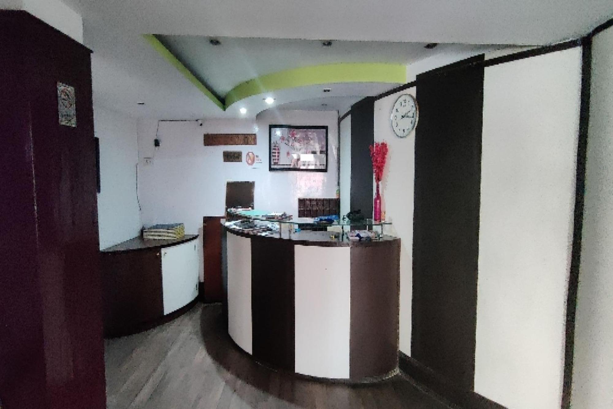 Capital O 8272 Hotel Pratigya Residency Gangtok Buitenkant foto